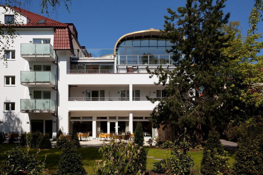 Ringhotel Strandblick Kuehlungsborn Exterior photo